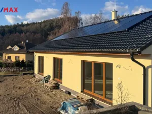 Prodej rodinného domu, Sadov - Lesov, 137 m2