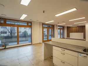 Prodej obchodního prostoru, Praha - Hlubočepy, Hlubočepská, 104 m2