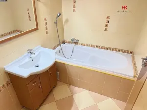 Pronájem bytu 3+kk, Benešov, Dukelská, 74 m2