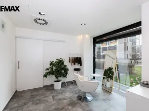 Pronájem obchodního prostoru, Praha - Libeň, Voctářova, 177 m2