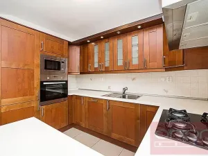 Pronájem rodinného domu, Praha - Stodůlky, Ke Koh-i-nooru, 300 m2