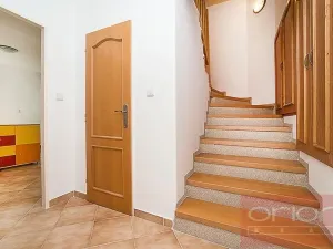 Pronájem rodinného domu, Praha - Stodůlky, Ke Koh-i-nooru, 300 m2