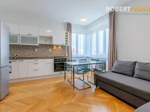Pronájem bytu 2+kk, Praha - Břevnov, Patočkova, 40 m2