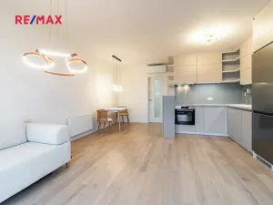 Pronájem bytu 2+kk, Praha - Břevnov, Radimova, 64 m2