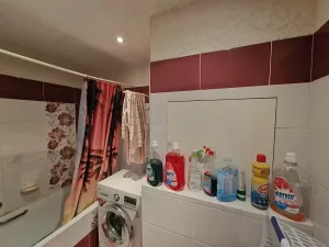 Pronájem bytu 3+1, Praha - Petrovice, Rezlerova, 70 m2