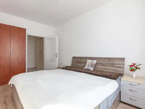 Prodej bytu 3+1, Praha - Hlubočepy, Lamačova, 62 m2