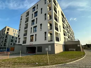 Pronájem garážového stání, Praha - Ruzyně, Stočesova, 15 m2