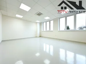 Pronájem kanceláře, Jaroměř, Jezbinská, 49 m2