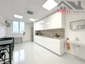 Pronájem kanceláře, Jaroměř, Jezbinská, 45 m2