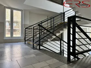 Pronájem kanceláře, Jablonec nad Nisou, 73 m2