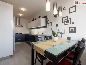 Prodej bytu 3+1, Praha - Řepy, Nevanova, 73 m2