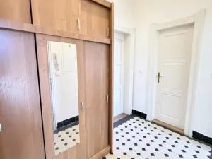 Pronájem bytu 2+kk, Hradec Králové, Nerudova, 55 m2