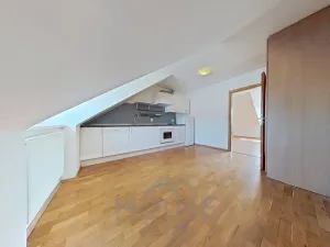 Prodej bytu 2+1, Praha - Dejvice, 57 m2