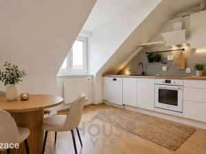 Prodej bytu 2+1, Praha - Dejvice, 57 m2