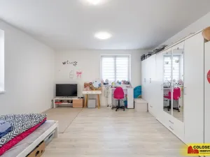 Prodej bytu 2+kk, Hrádek, 53 m2