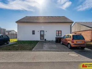 Prodej bytu 2+kk, Hrádek, 43 m2