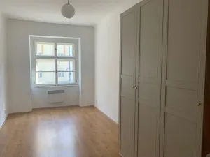Pronájem bytu 2+kk, Praha - Vršovice, Vršovická, 48 m2
