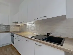 Prodej bytu 4+1, Praha - Vinohrady, Londýnská, 141 m2