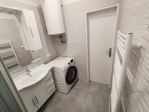 Pronájem bytu 2+kk, Praha - Holešovice, Přístavní, 46 m2