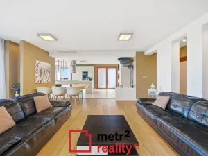 Prodej rodinného domu, Slatinky, 258 m2