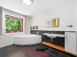 Prodej rodinného domu, Slatinky, 258 m2