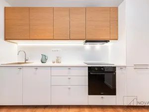 Prodej bytu 4+kk, Praha - Žižkov, Pod lipami, 75 m2