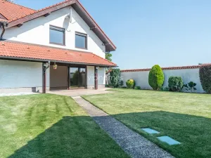 Pronájem rodinného domu, Horoměřice, 280 m2