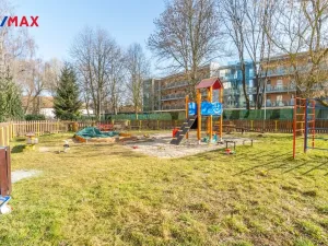 Prodej bytu 3+1, Jesenice, V Lázních, 72 m2