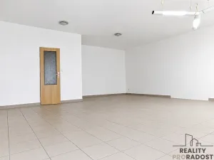 Pronájem kanceláře, Hodonín, Národní třída, 52 m2