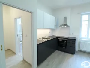 Pronájem bytu 2+kk, Kolín - Kolín II, Riegrovo náměstí, 58 m2