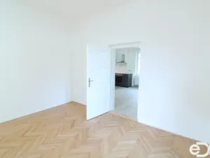 Pronájem bytu 2+kk, Kolín - Kolín II, Riegrovo náměstí, 58 m2