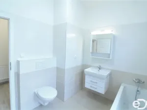 Pronájem bytu 2+kk, Kolín - Kolín II, Riegrovo náměstí, 58 m2