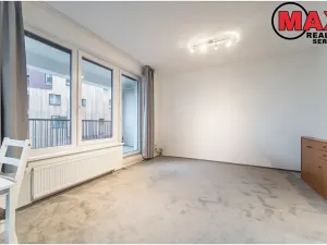 Pronájem bytu 1+kk, Praha - Ruzyně, Stočesova, 35 m2