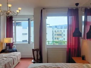Pronájem bytu 1+kk, Praha - Střížkov, Makedonská, 35 m2