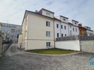 Pronájem bytu 3+1, Praha - Strašnice, Královická, 82 m2