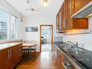 Prodej bytu 3+1, Praha - Hlubočepy, Renoirova, 74 m2