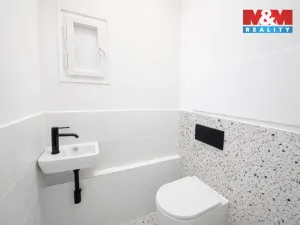 Pronájem bytu 1+kk, Praha - Vršovice, Petrohradská, 30 m2