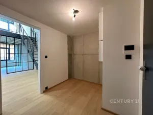 Prodej bytu 4+kk, Praha - Vysočany, Kolbenova, 117 m2