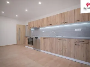 Pronájem bytu 2+kk, Trutnov, Krakonošovo náměstí, 70 m2