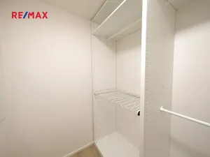 Pronájem bytu 2+kk, Praha - Hloubětín, Poděbradská, 59 m2