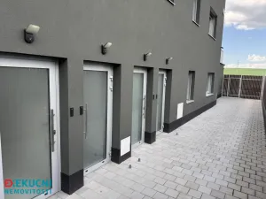 Prodej bytu 3+kk, Praha - Lochkov, K Lahovské, 75 m2