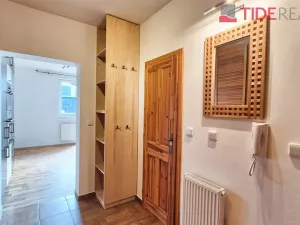 Pronájem bytu 1+1, Horoměřice, T. G. Masaryka, 52 m2