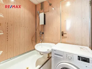 Pronájem bytu 1+1, Jindřichův Hradec, sídliště Vajgar, 42 m2