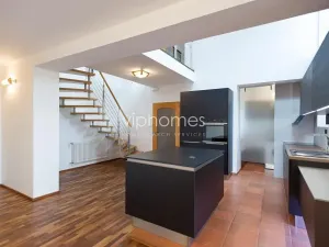 Pronájem vily, Praha - Stodůlky, 210 m2