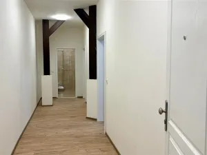 Pronájem bytu 2+kk, Cheb, náměstí Krále Jiřího z Poděbrad, 69 m2