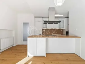 Prodej rodinného domu, Praha - Čakovice, Kurta Hubera, 136 m2