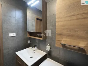 Pronájem bytu 3+kk, Praha - Hostivař, Hornoměcholupská, 68 m2