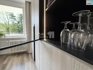 Pronájem bytu 3+kk, Praha - Hostivař, Hornoměcholupská, 68 m2