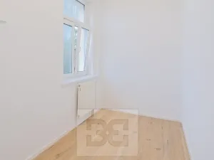 Pronájem bytu 3+1, Praha - Libeň, Na stráži, 110 m2