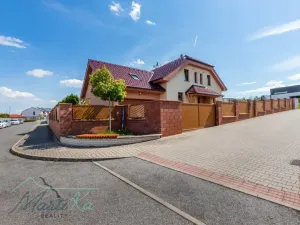 Prodej rodinného domu, Hostivice, Liliová, 392 m2